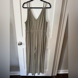Old Navy double strap ankle length jumpsuit